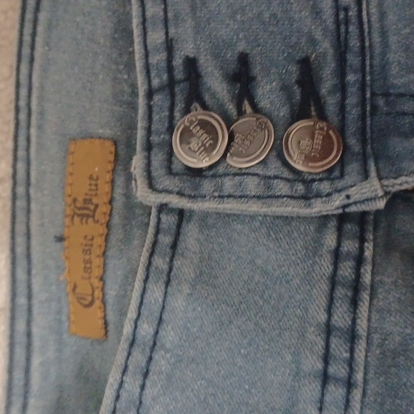 Classic Blue Jeans - Picture 3 of 6